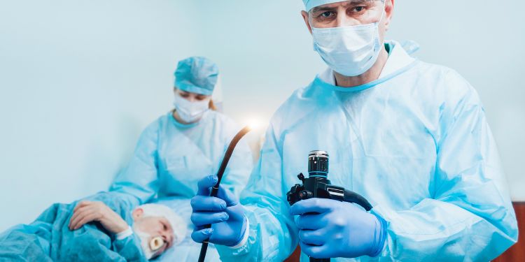 colonscopio per esame del tumore al colon